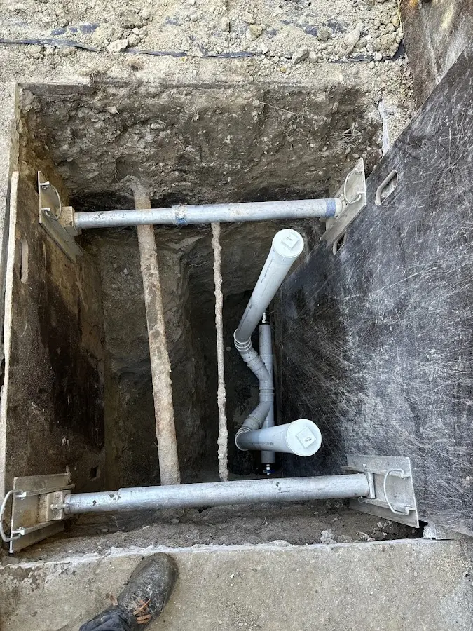 Experienced plumber completing Drain Cleaning work in Thurmont